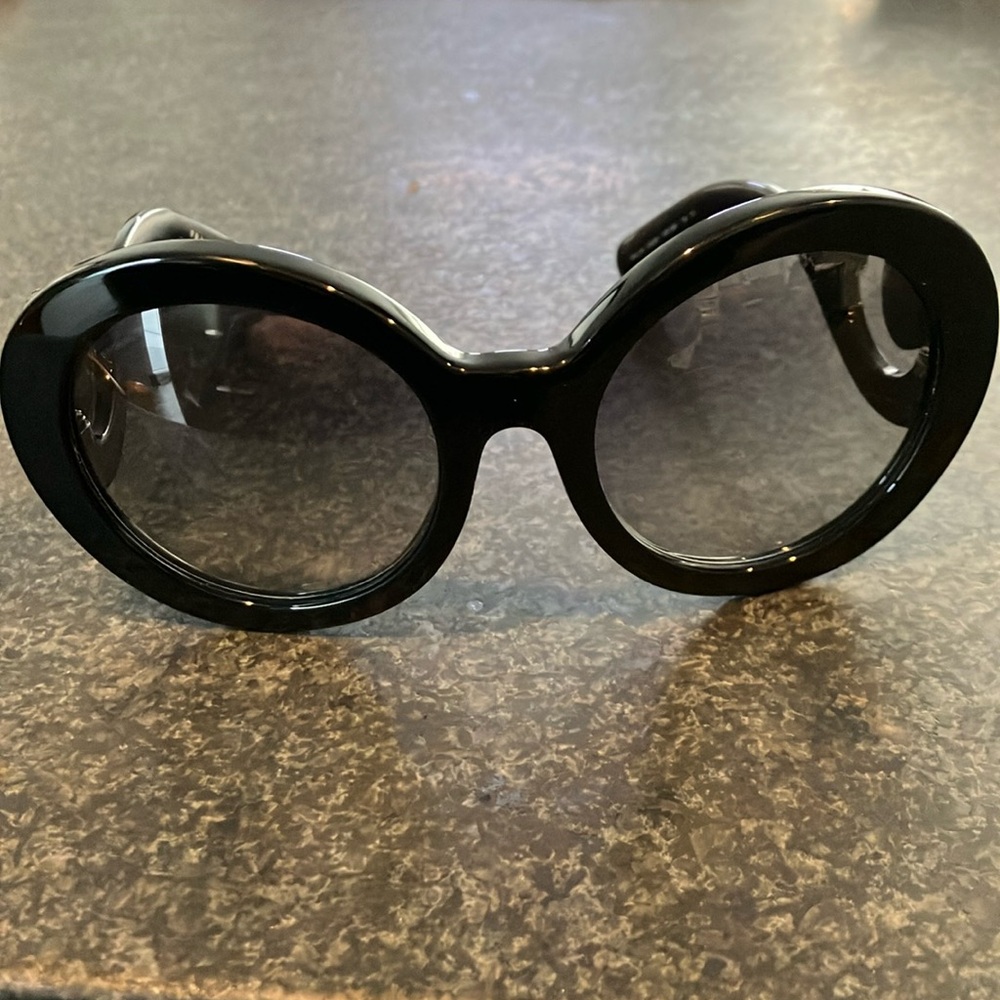 Prada Women’s Sunglasses Small with Case, Box and Cloth Bag